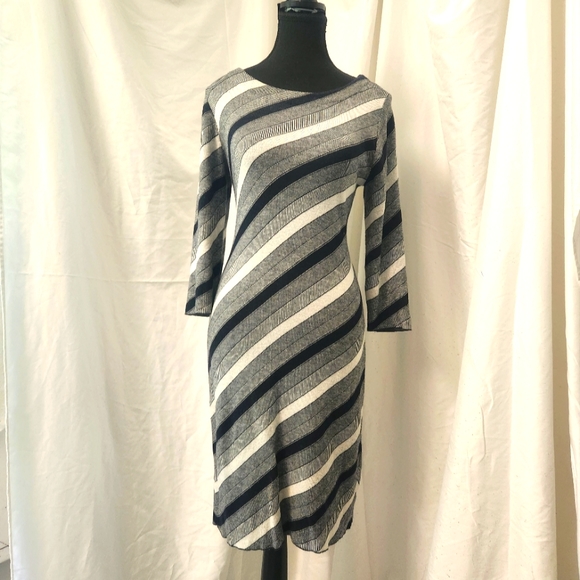 Anne Klein sweater dress - Picture 1 of 4